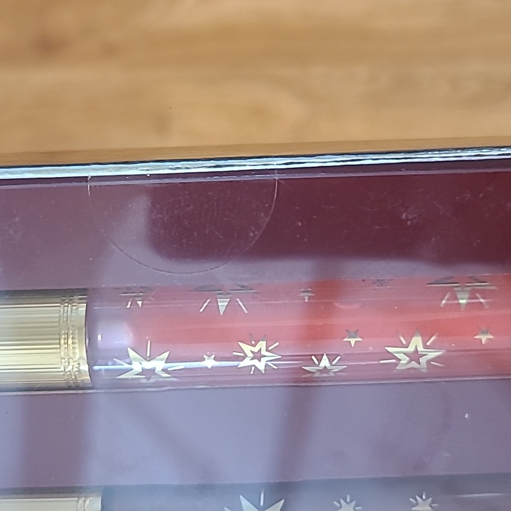 $150 retail Gucci Beauty Lip Gloss Set - Picture 6 of 6
